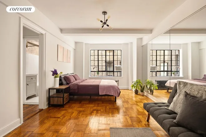 140 East 40th Street #3J, New York, NY 10016