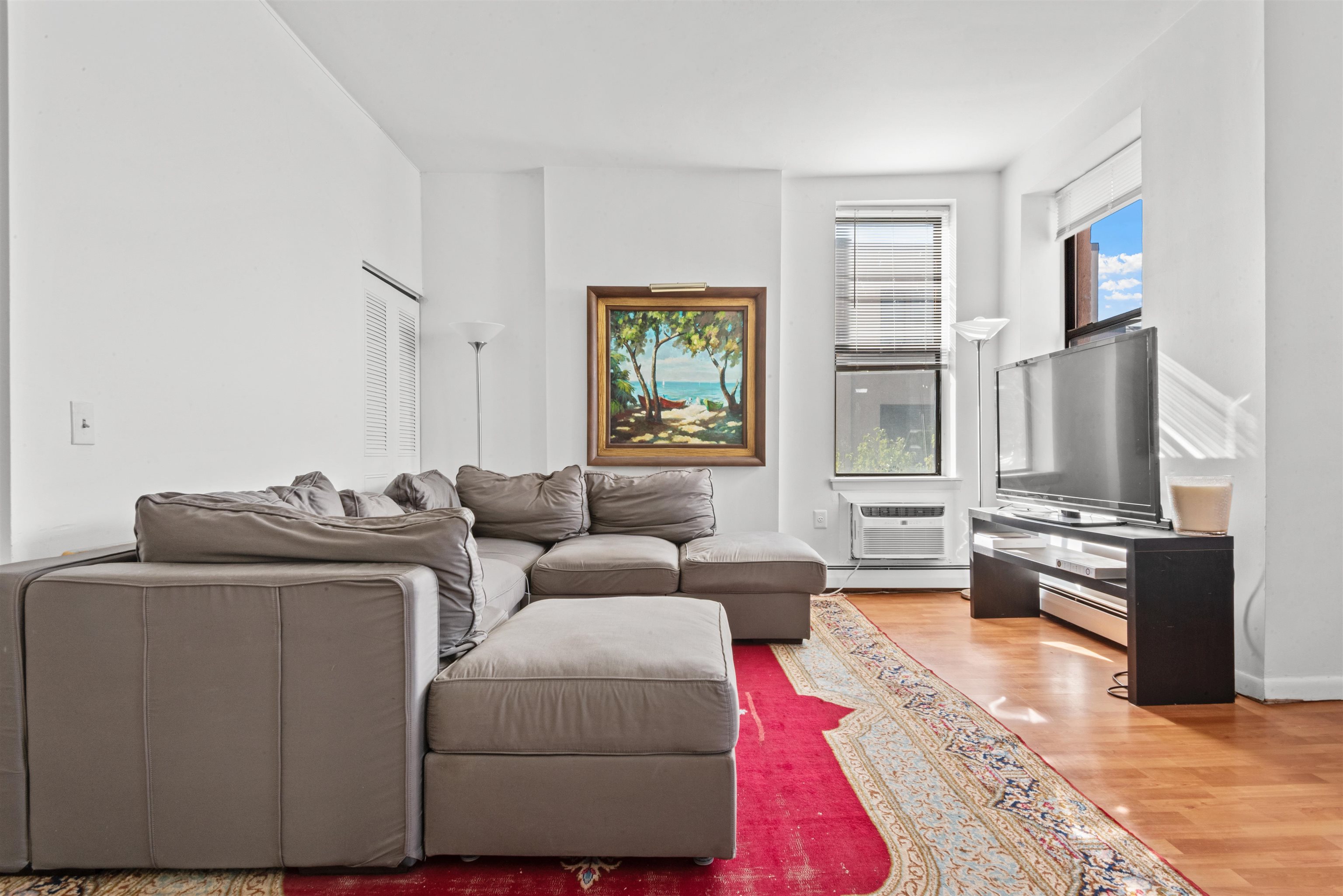 263 10th Street, Jersey City, JC Downtown, NJ 07302 - Property photo 4 of 20