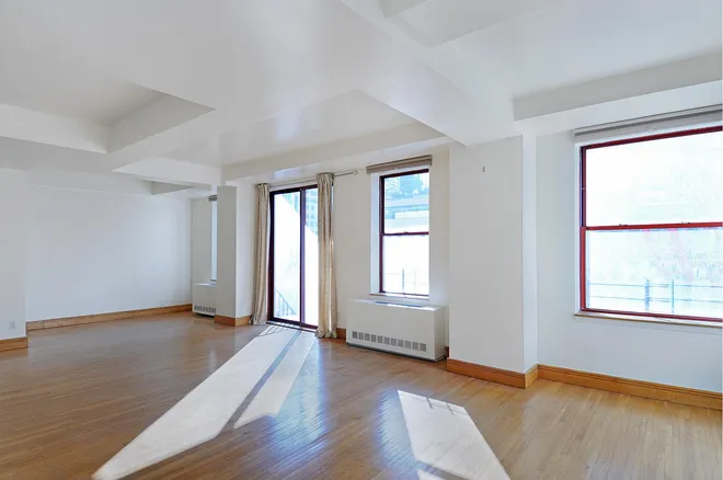 40 East 61st Street #14A, New York, NY 10065