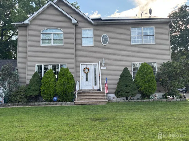 105 Howard Avenue, Edison, NJ 08837