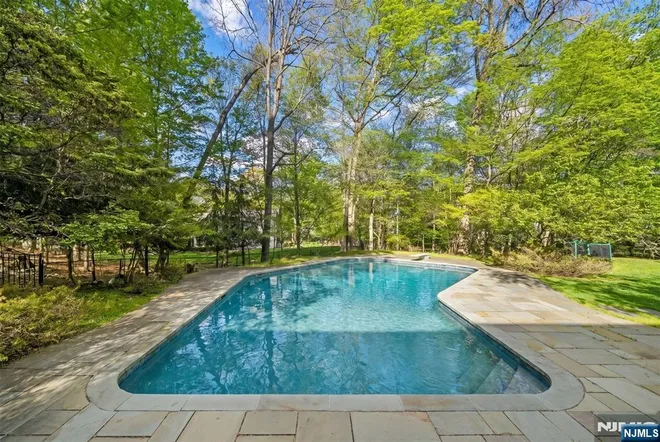 639 Pawnee, Franklin Lakes, NJ 07417