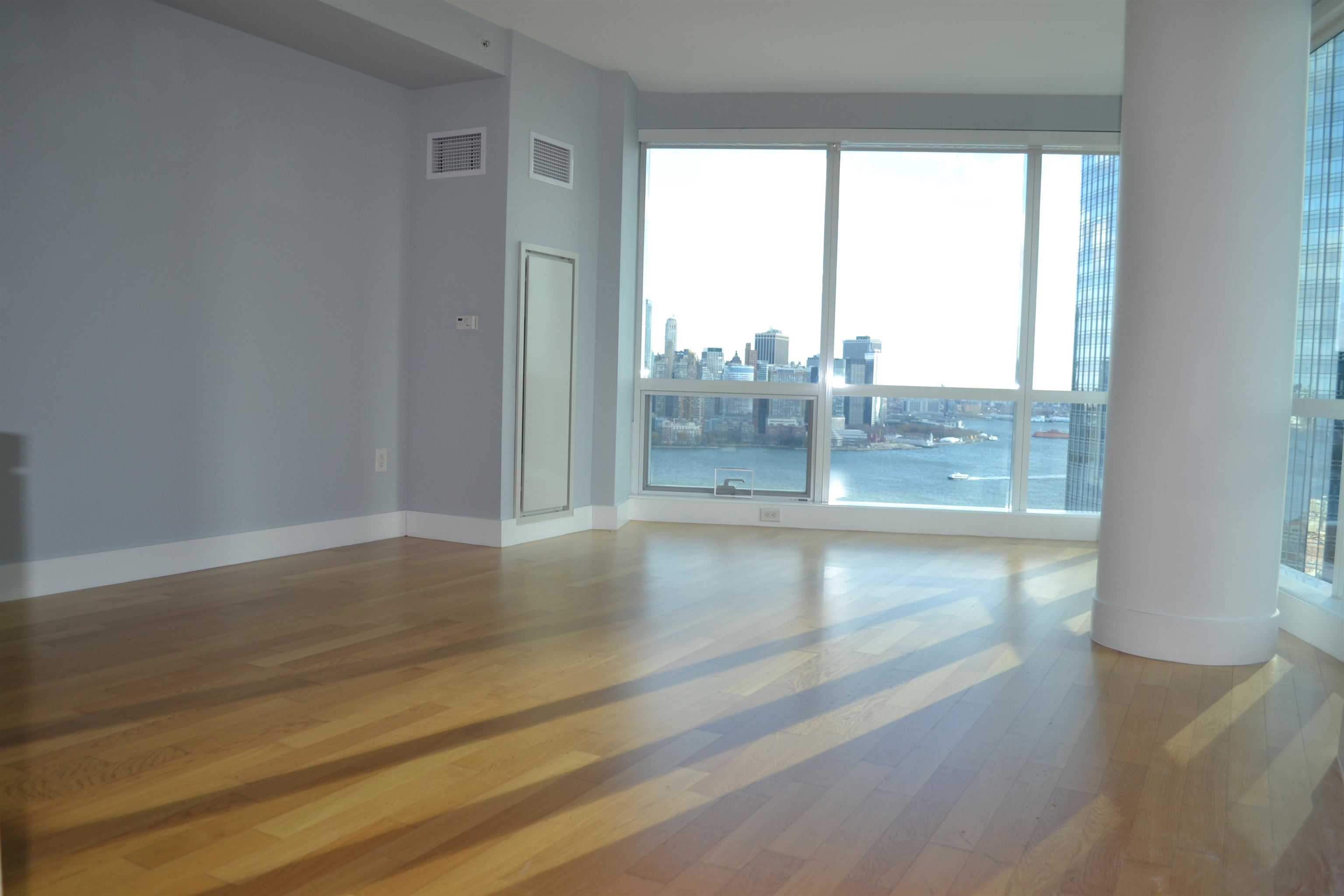 77 HUDSON Street, Jersey City, JC Downtown, NJ 07302 - Property photo 4 of 18