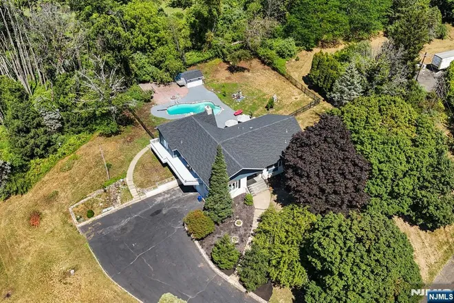 2 Rossi, Clinton Twp, NJ 08809