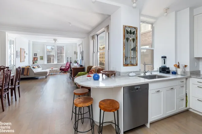 895 West END Avenue #10C, New York, NY 10025