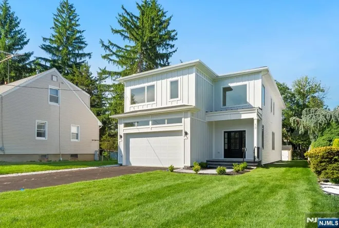 13 Harding, Livingston, NJ 07039