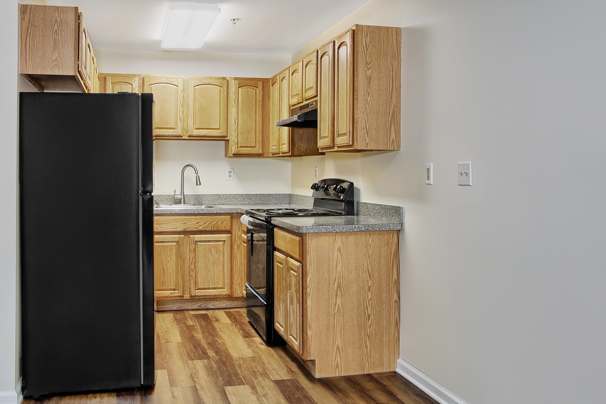 9 MADISON Avenue, Paterson City, Paterson, NJ 07524 - Property photo 4 of 18