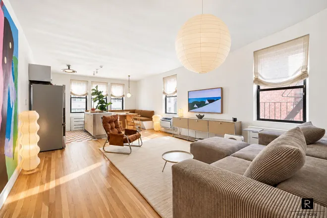 100 West 12th Street #5-G, New York, NY 10014