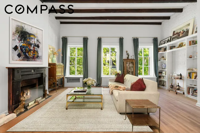 68 West 11th Street #4, New York, NY 10011