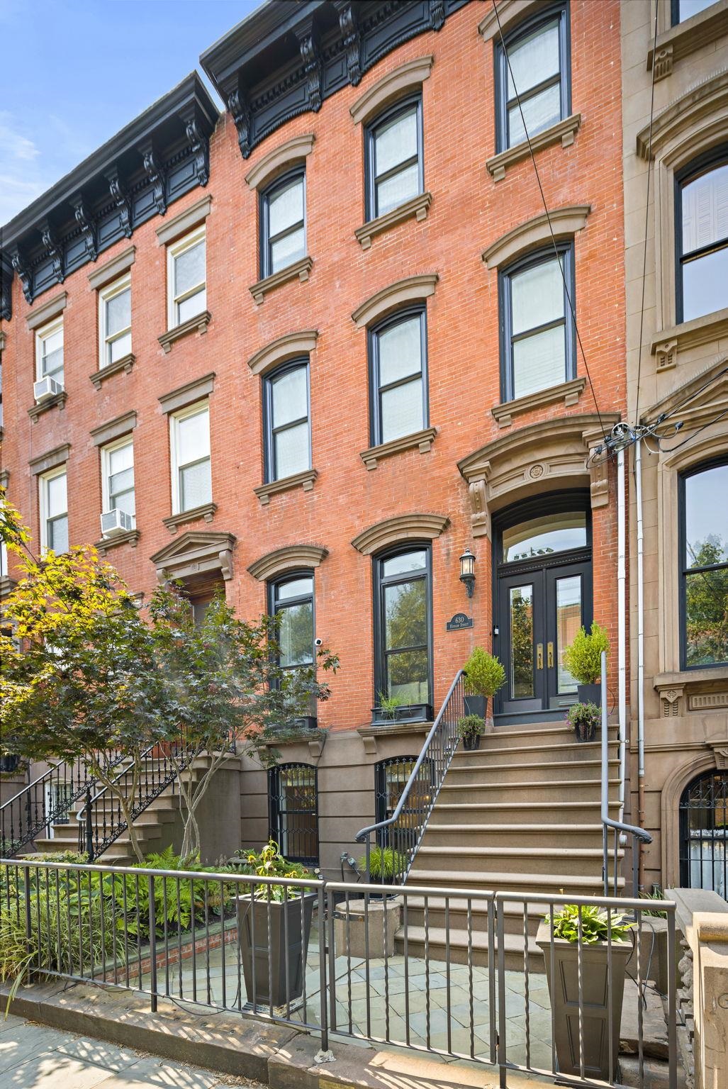 630 HUDSON Street, Hoboken City, Hoboken, NJ 07030 - Property photo 3 of 49