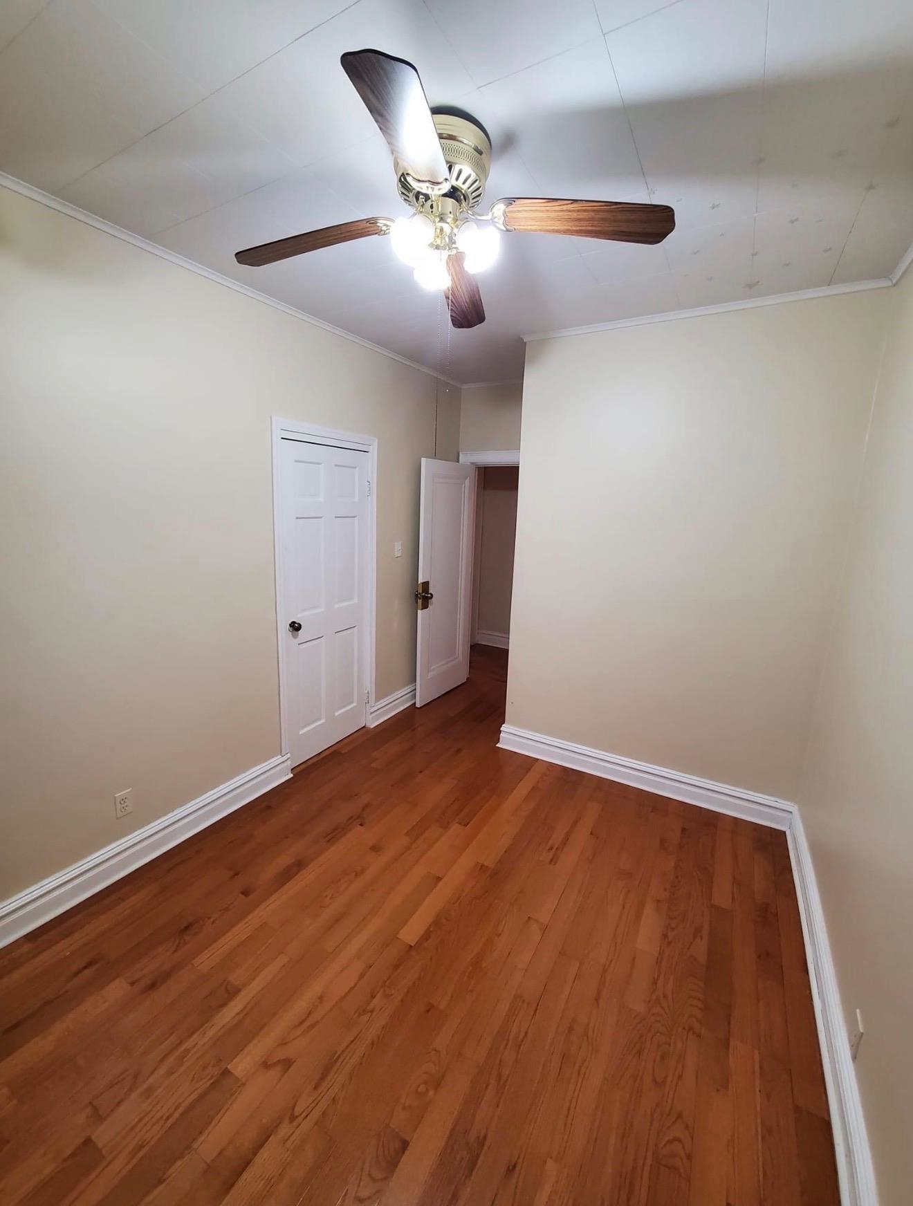 173 WEST 33rd Street, Bayonne City, Bayonne, NJ 07002-1944 - Property photo 3 of 29