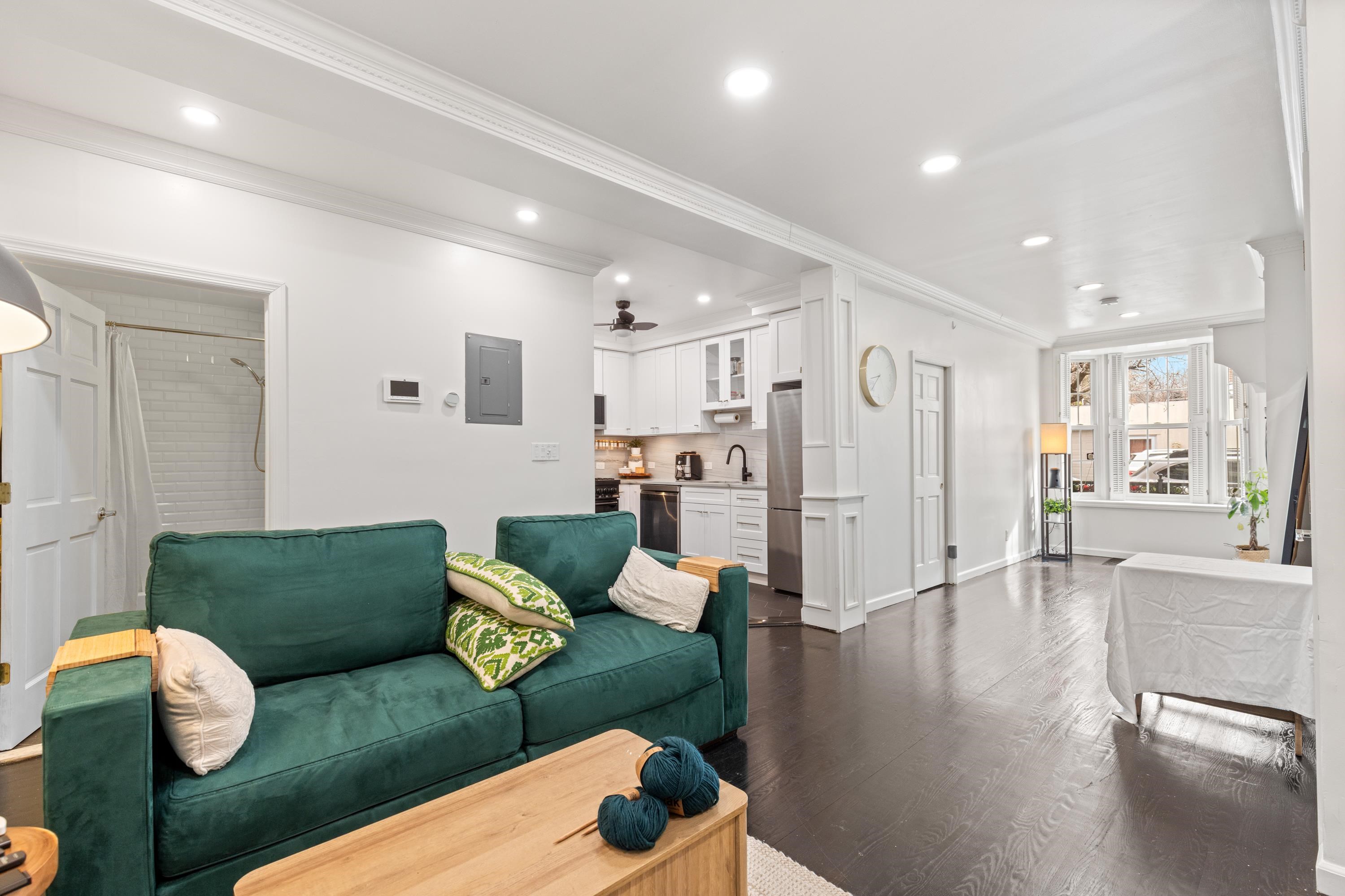 91 COLES Street, Jersey City, JC Downtown, NJ 07302 - Property photo 4 of 23