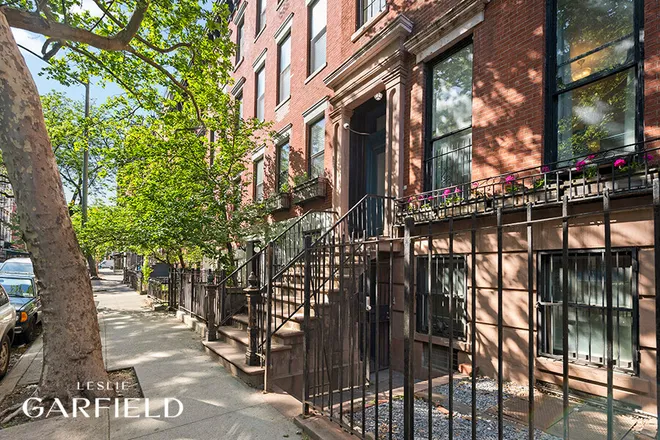 321 East 6th Street, New York, NY 10003