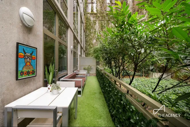 130 West 19th Street #THD, New York, NY 10011
