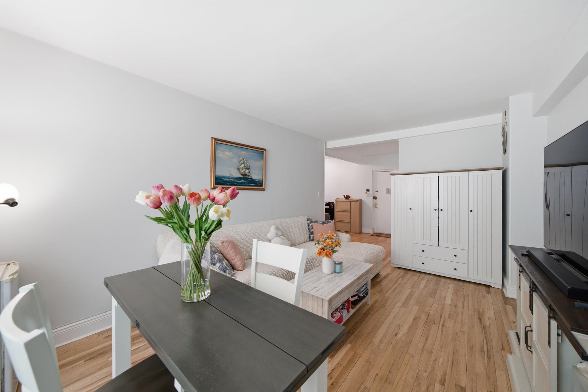 9201 Shore Road #B-103, Fort Hamilton, Brooklyn, NY 11209 - Property photo 5 of 12