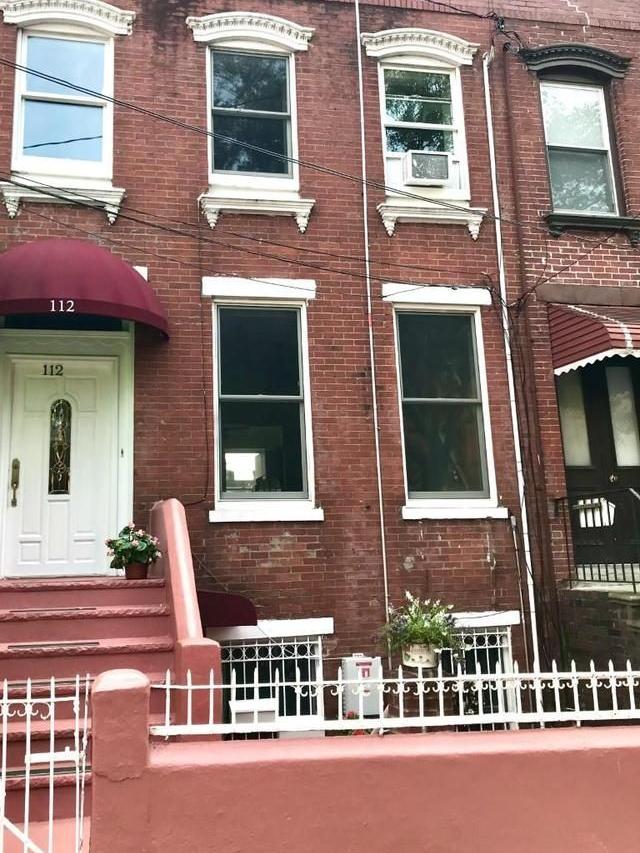 112 LUQUER Street