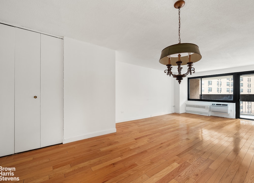 100 BEEKMAN Street #8H, South Street Seaport, Manhattan, NY 10038 - Main property photo