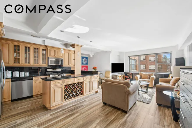 136 East 76th Street #15A, New York, NY 10021