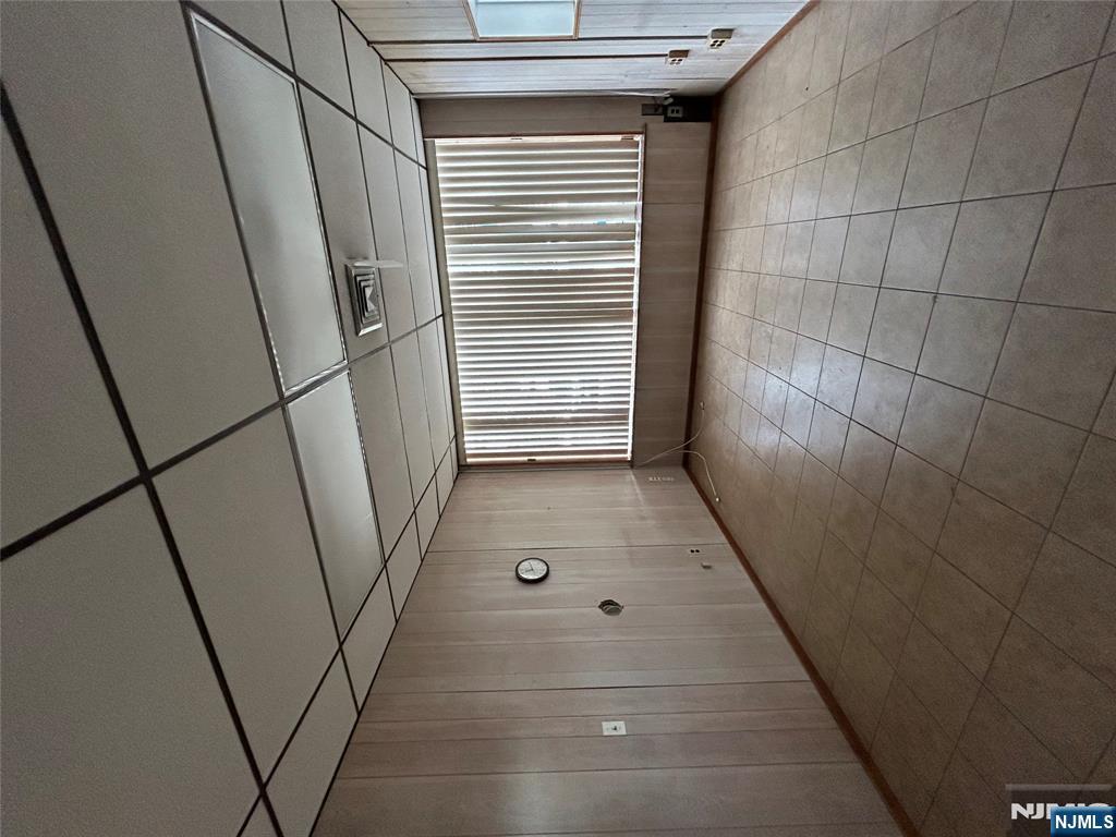 296 Us Highway 46, Elmwood Park Borough, Elmwood Park, NJ 07407 - Property photo 3 of 13