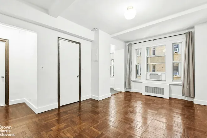 24 5th Avenue #818, New York, NY 10011