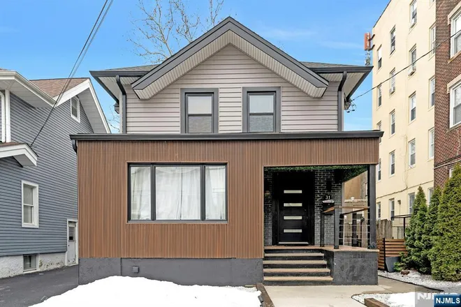 31 72nd, North Bergen, NJ 07047