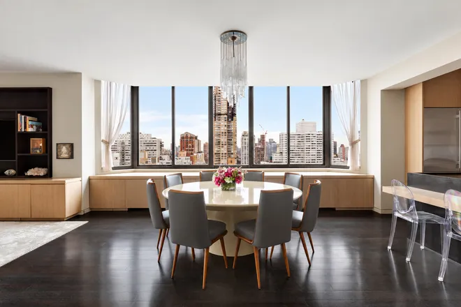 200 East 65th Street #25N, New York, NY 10065