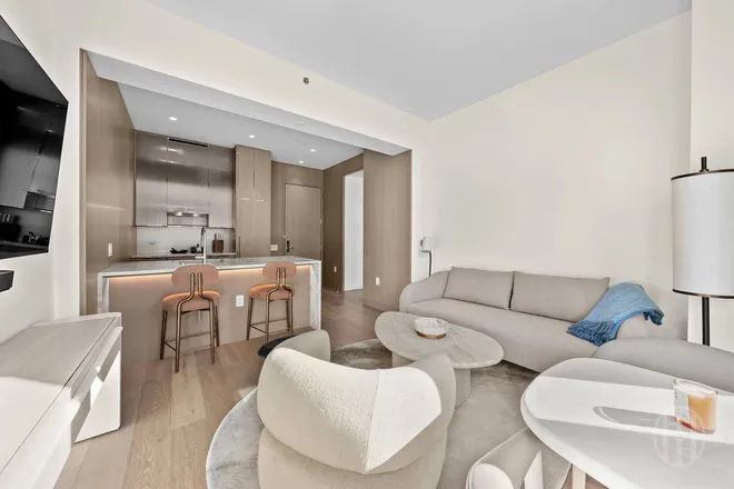 111 West 56th Street #41D, New York, NY 10019