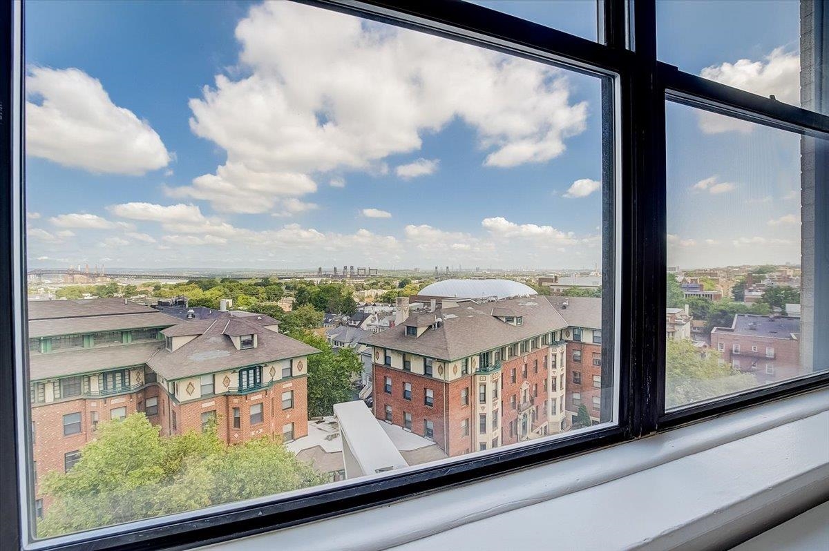 2600 JOHN F KENNEDY Boulevard, Jersey City, JC Journal Square, NJ 07306 - Property photo 4 of 28