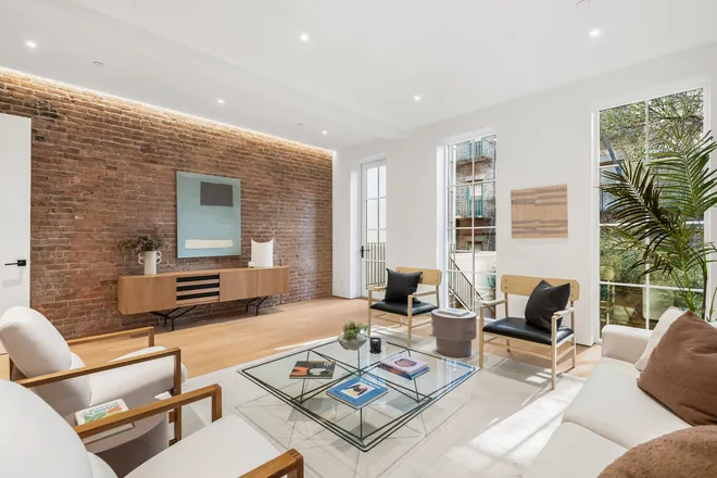 313 East 6th Street #GARDEN, New York, NY 10003
