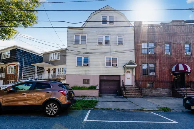 98 WEST 49th Street, Bayonne, NJ 07002