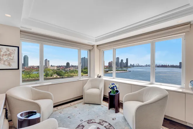 45 SUTTON Place #11F, New York, NY 10022