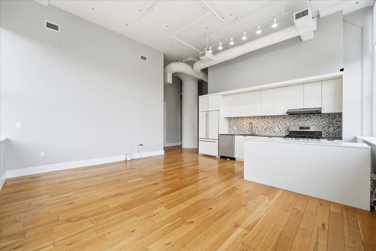 50 DEY Street, Jersey City, JC Journal Square, NJ 07306 - Property photo 3 of 50