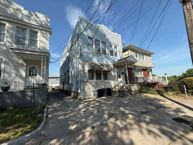 12 EAST BIDWELL Avenue, JC, Greenville, NJ 07305