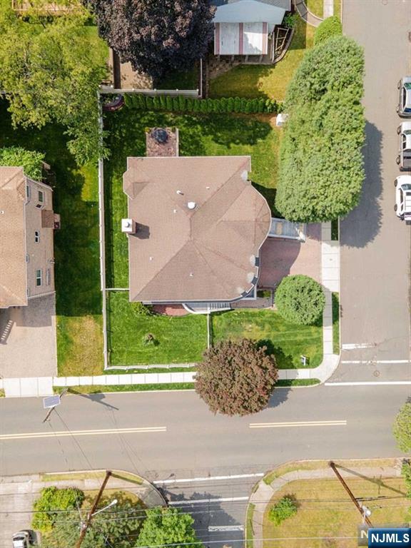 719 Cypress, New Milford Borough, New Milford, NJ 07646 - Property photo 2 of 20