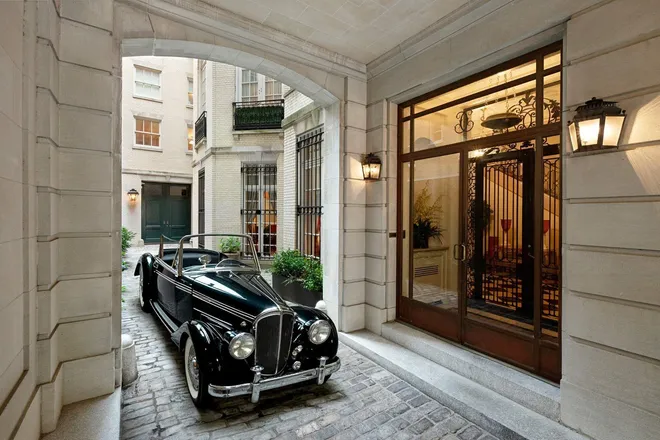 15 East 96th Street, New York, NY 10128