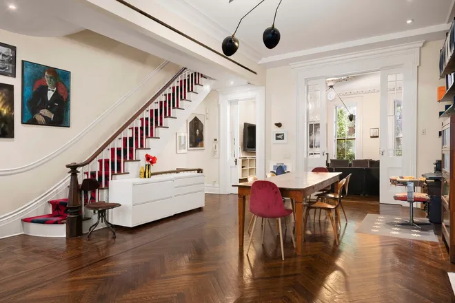 323 East 18th Street, New York, NY 10003