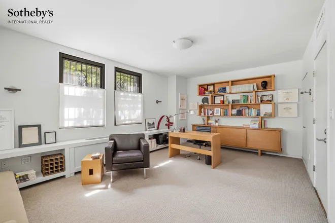 930 Park Avenue #1C, New York, NY 10028