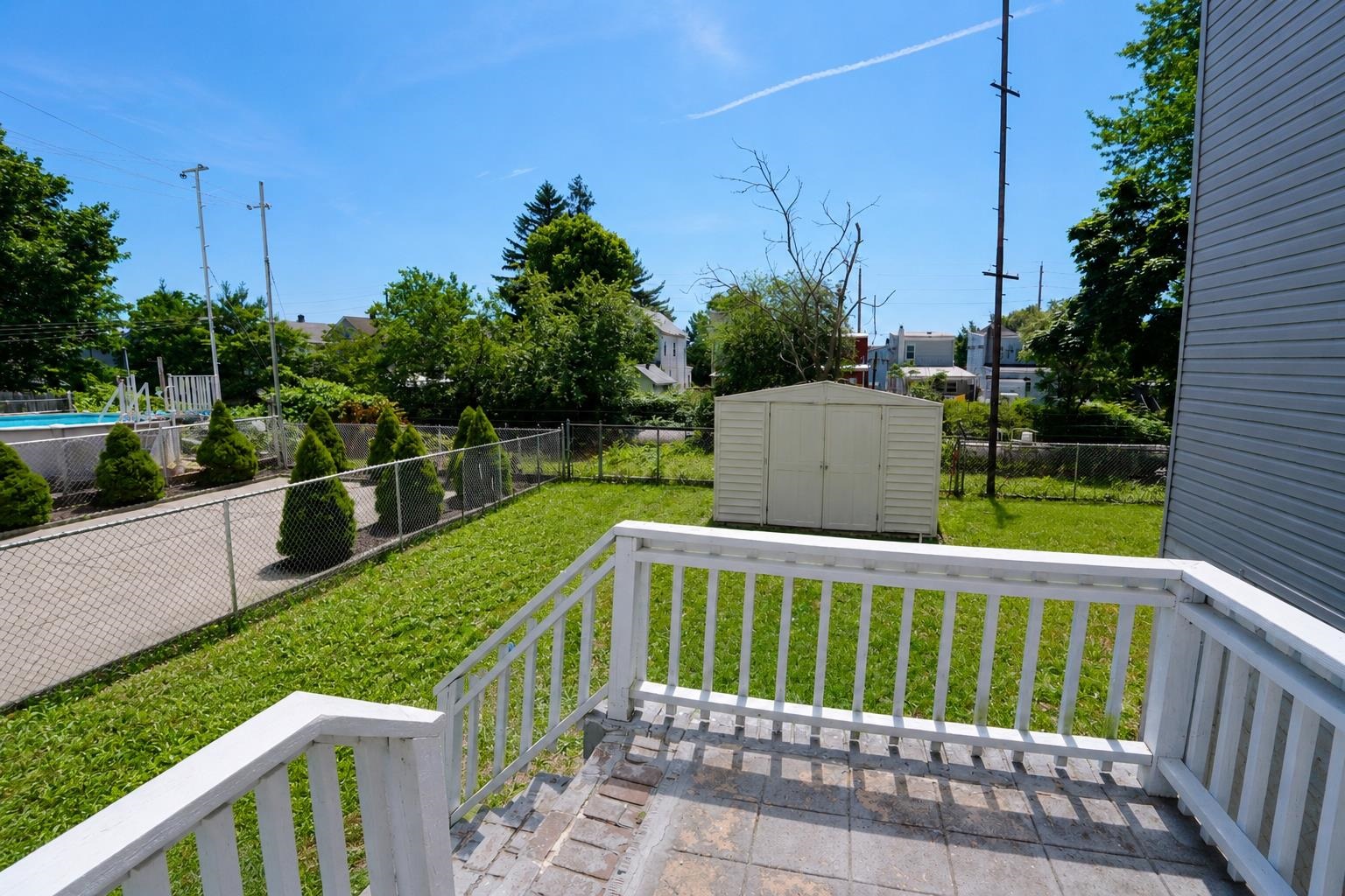 430 AVENUE East, Bayonne City, Bayonne, NJ 07002 - Property photo 5 of 10