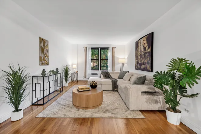 330 East 70th Street #4E, New York, NY 10021