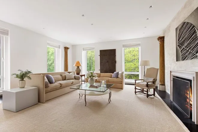 950 5th Avenue #3/4, New York, NY 10075