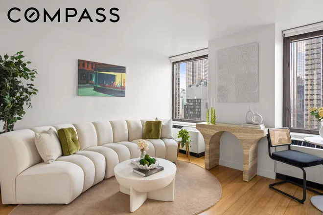 100 West 39th Street #38I, New York, NY 10018