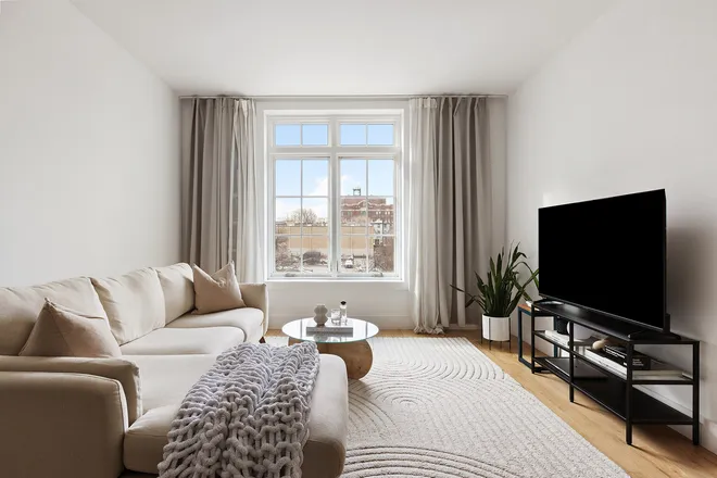 627 DEKALB Avenue #3A, Brooklyn, NY 11205