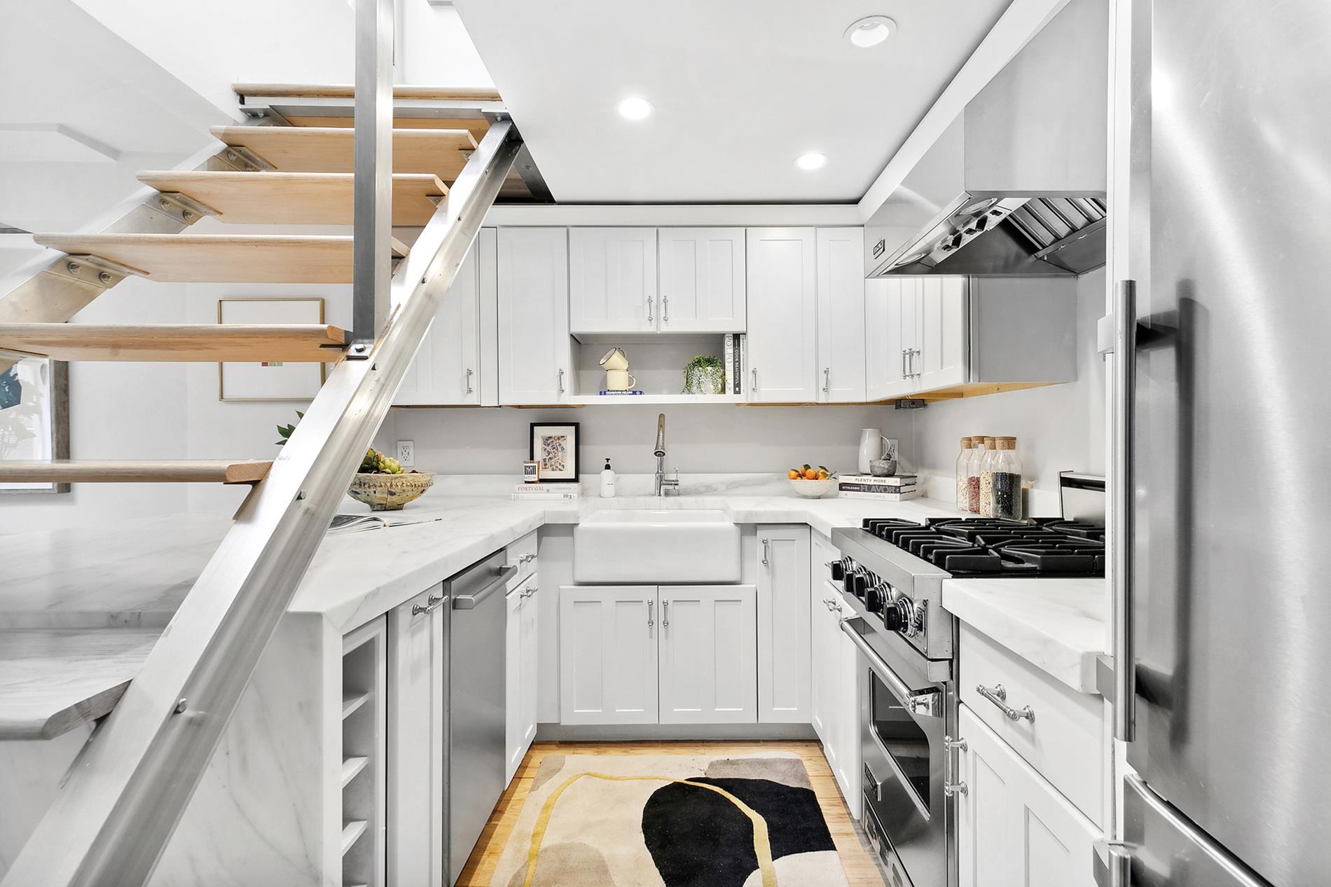 67 East 11th Street #711, Greenwich Village, Manhattan, NY 10003 - Property photo 2 of 6