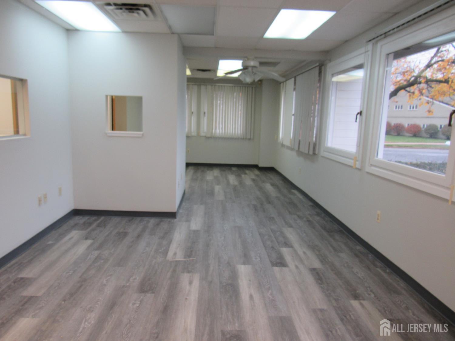 983 West STATE ROUTE 33 #2E, Monroe Township, Monroe, NJ 08831 - Property photo 5 of 7