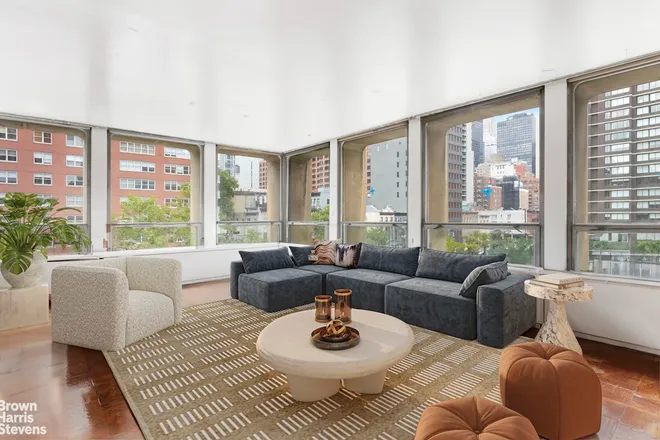 300 East 33rd Street #2LK, New York, NY 10016