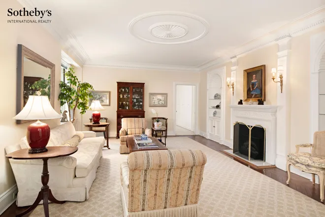 781 5th Avenue #613/614, New York, NY 10022