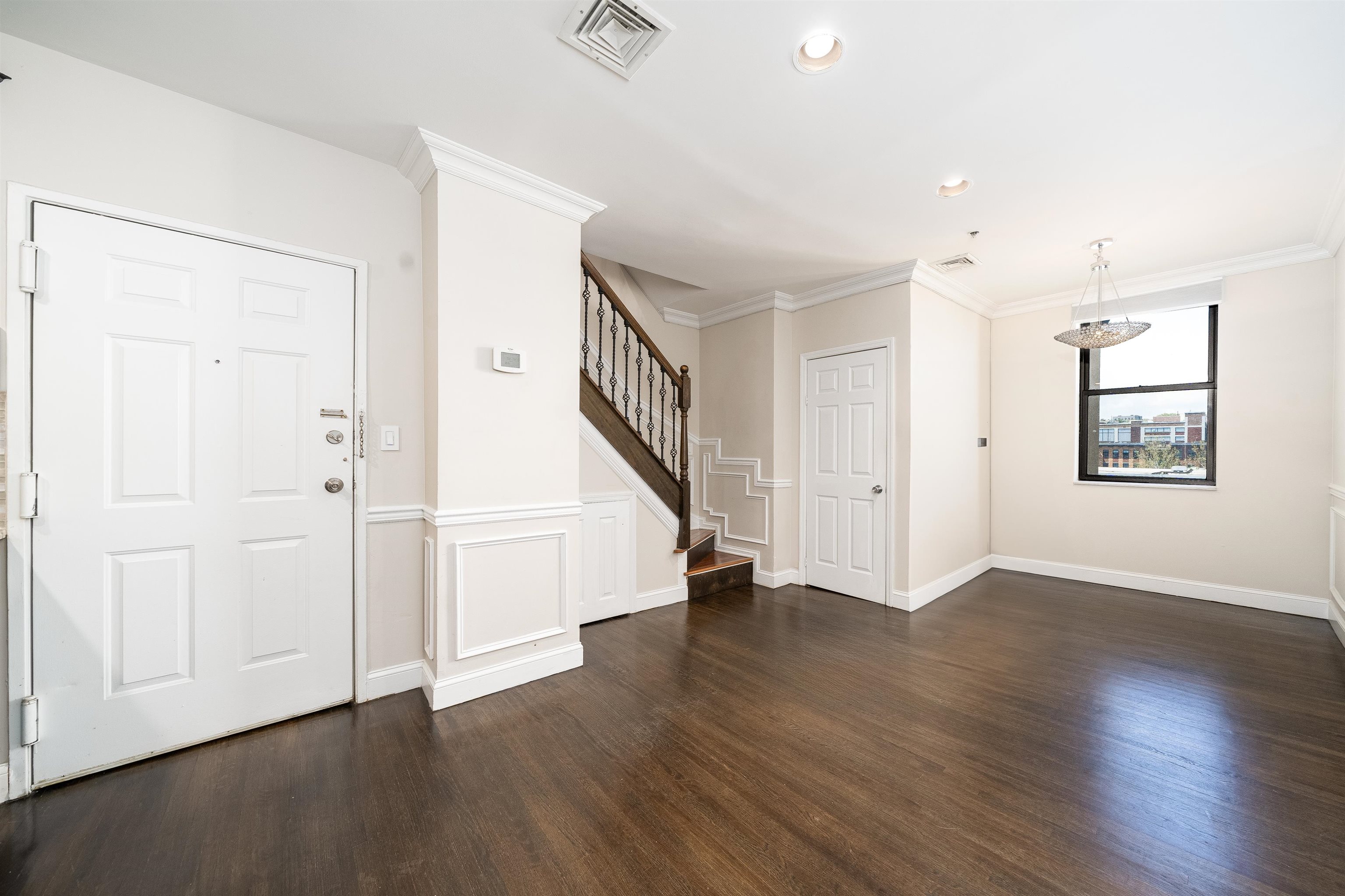 814 WILLOW Avenue, Hoboken City, Hoboken, NJ 07030 - Property photo 5 of 19
