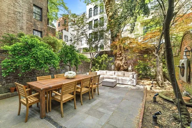 159 East 63rd Street #ENTIRE TOWNHOUSE, New York, NY 10065