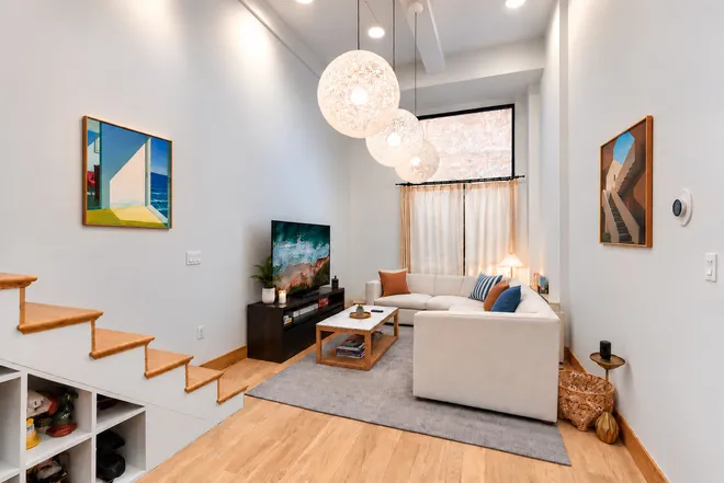 254 PARK Avenue #3R, New York, NY 10010