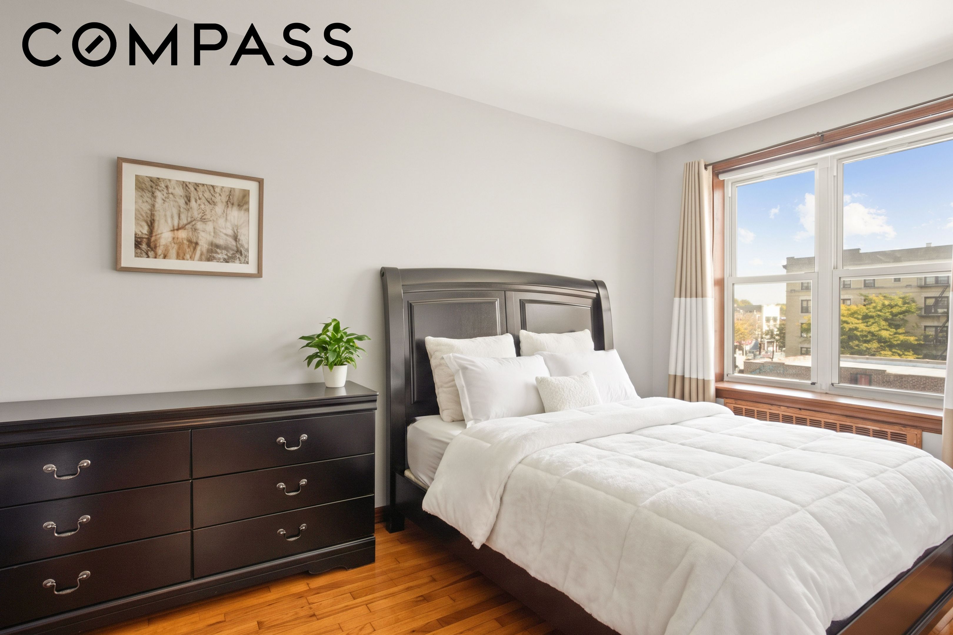 33-15 81st Street #4C, Jackson Heights, Queens, NY 11372 - Property photo 5 of 11