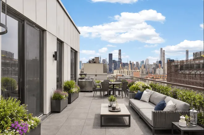 11-52 44th Drive #PH-B, Long Island City, NY 11101